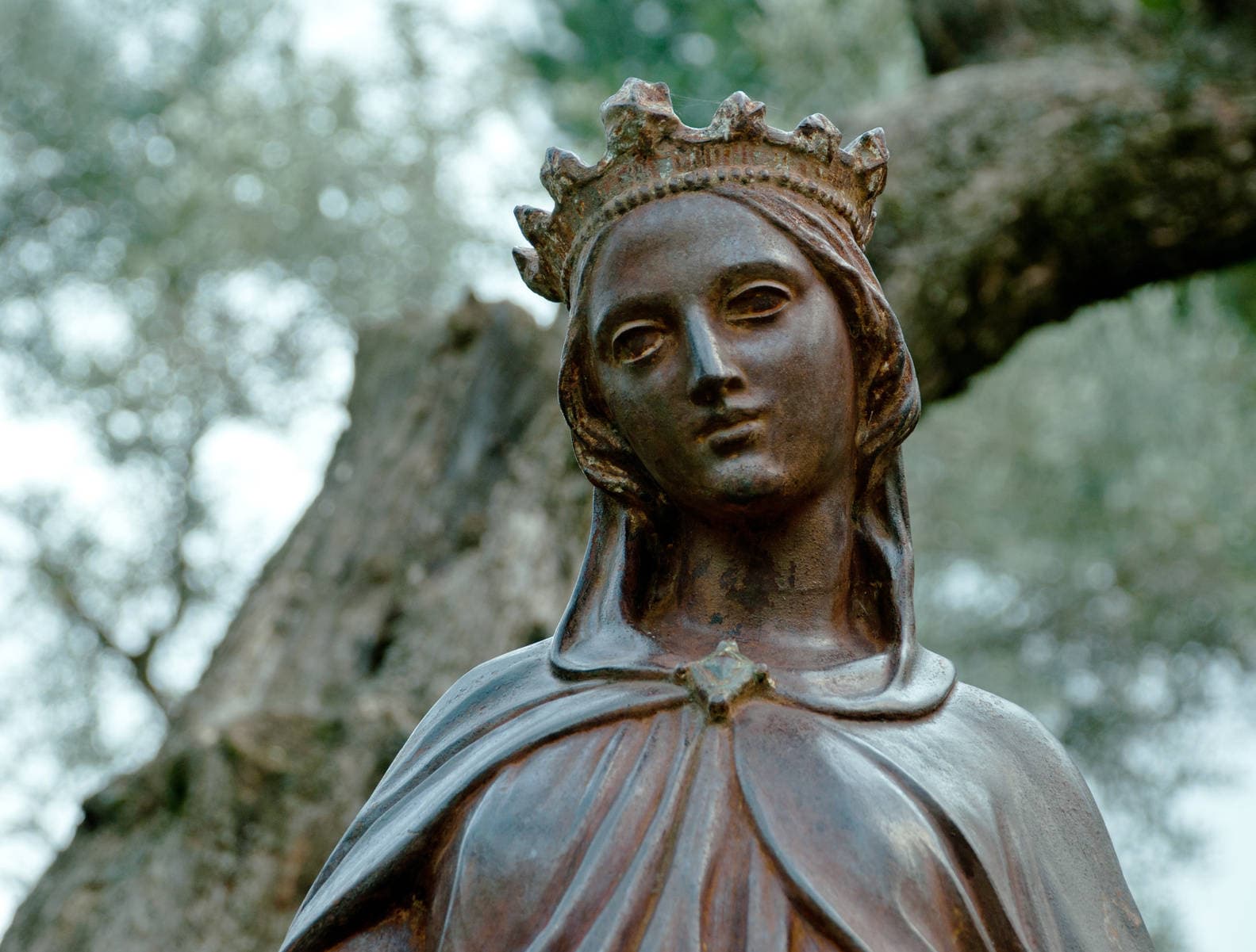 A statue of the Virgin Mary