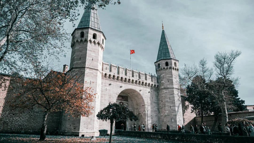The main gate of the Ottoman sultans main residence in Istanbul, the Topkapi Palace